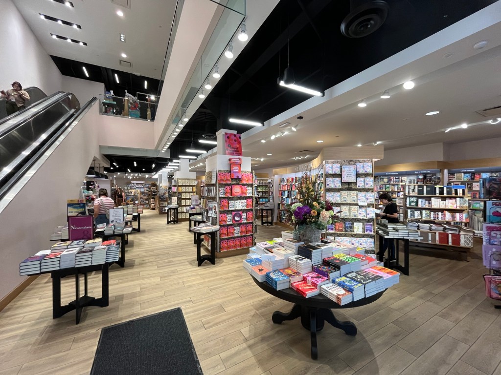 The first floor of Barnes and Nobles, in all of its Booktok-ified glory.